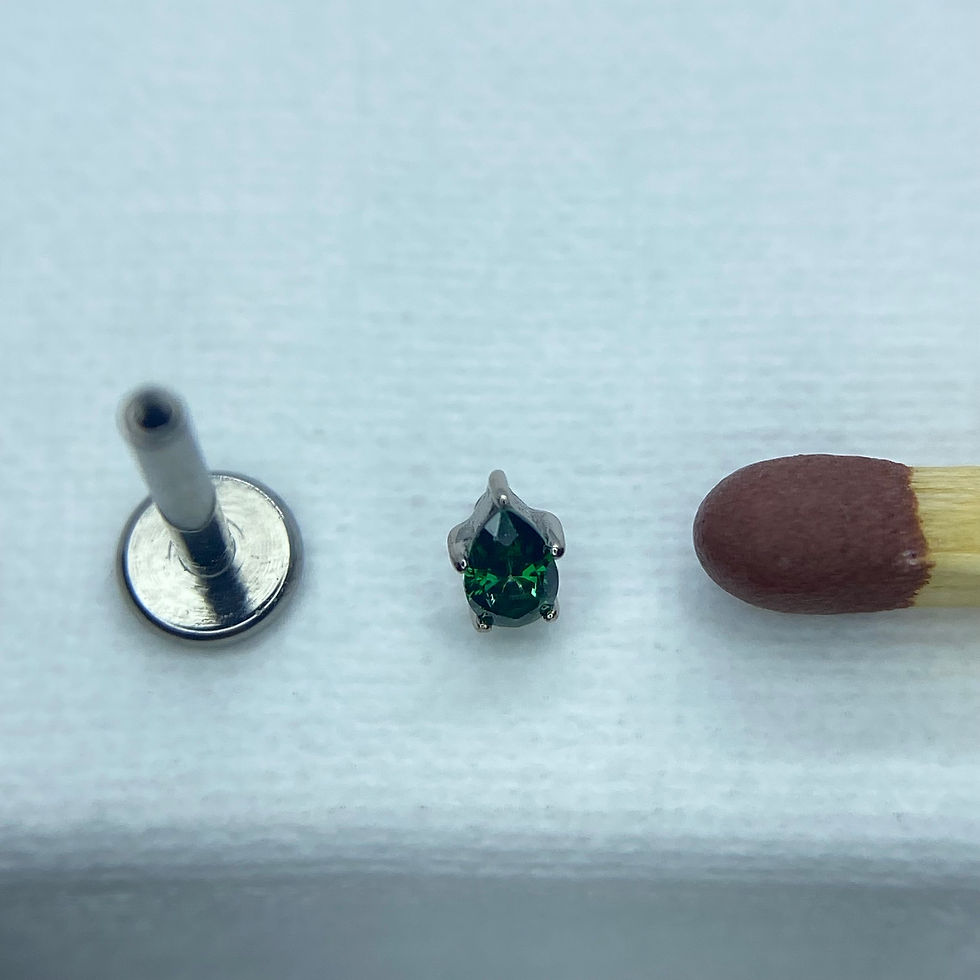 Thumbnail: Anatometal Pear Emerald CZ 18kt White Gold