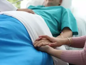 Quem tem direito a acompanhante durante uma internação?