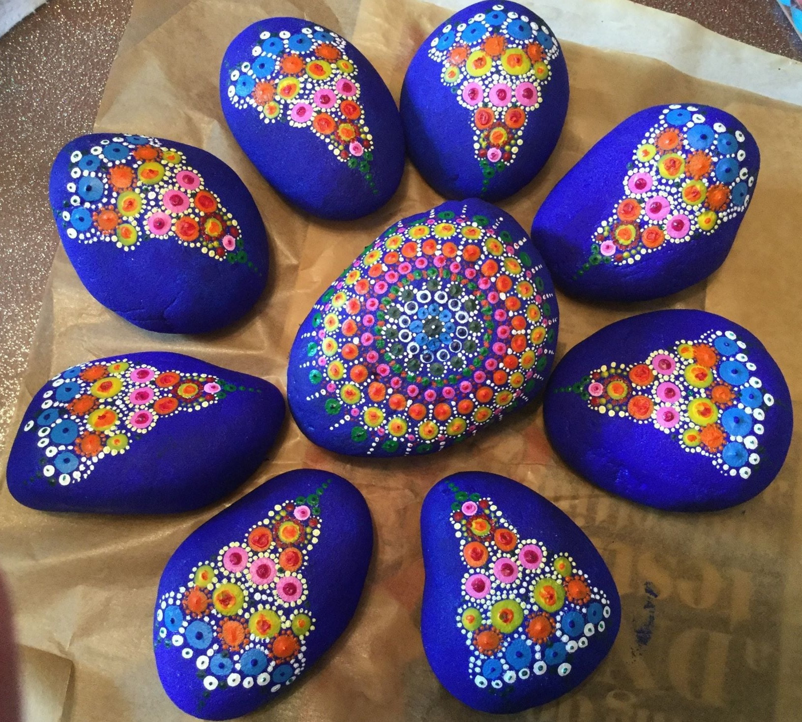 Decorative stones & shells