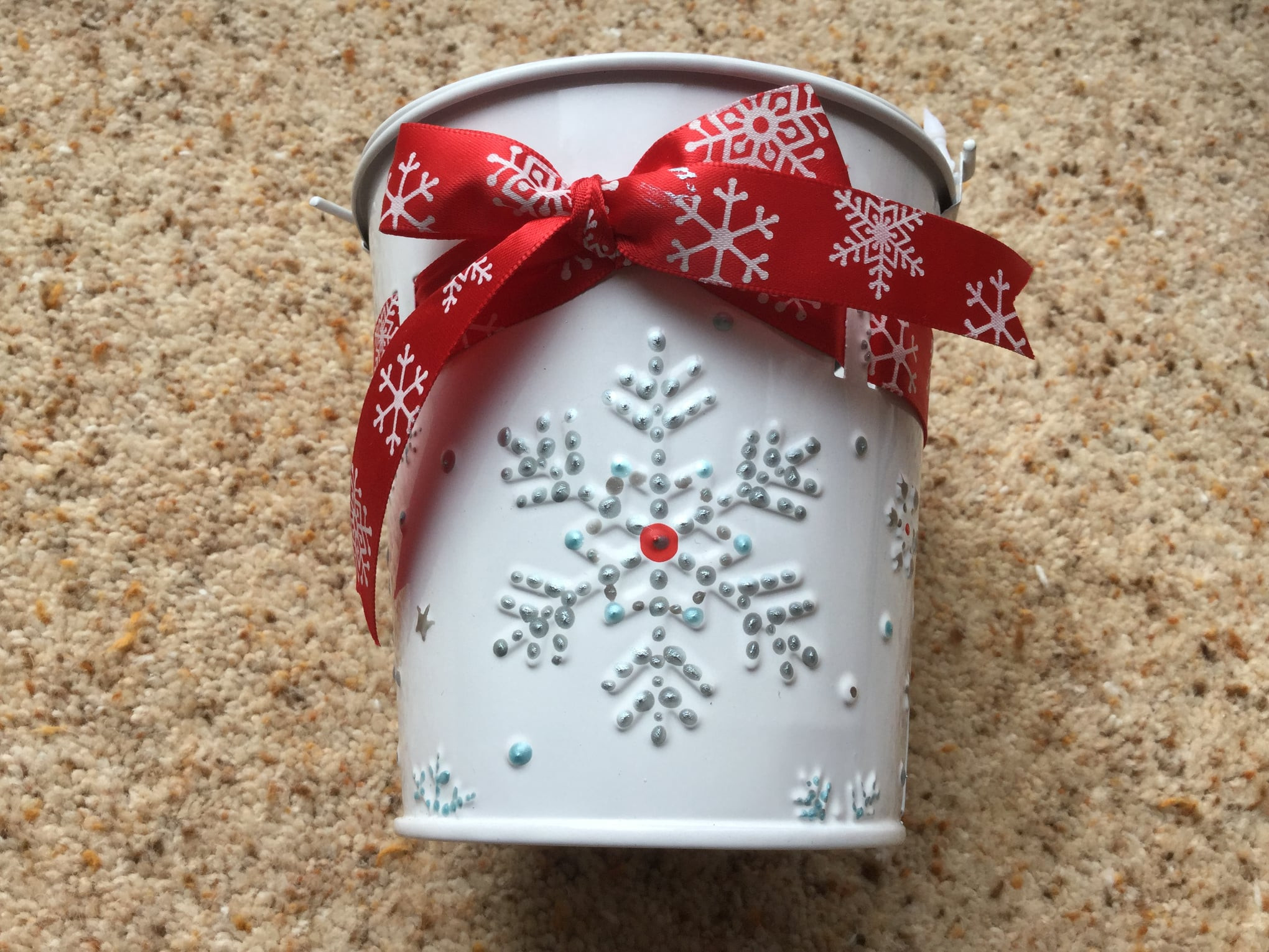Gift bucket