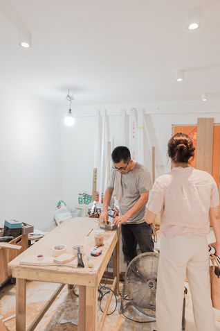 Design manager and contractor team working together on a site in Quarry Bay.