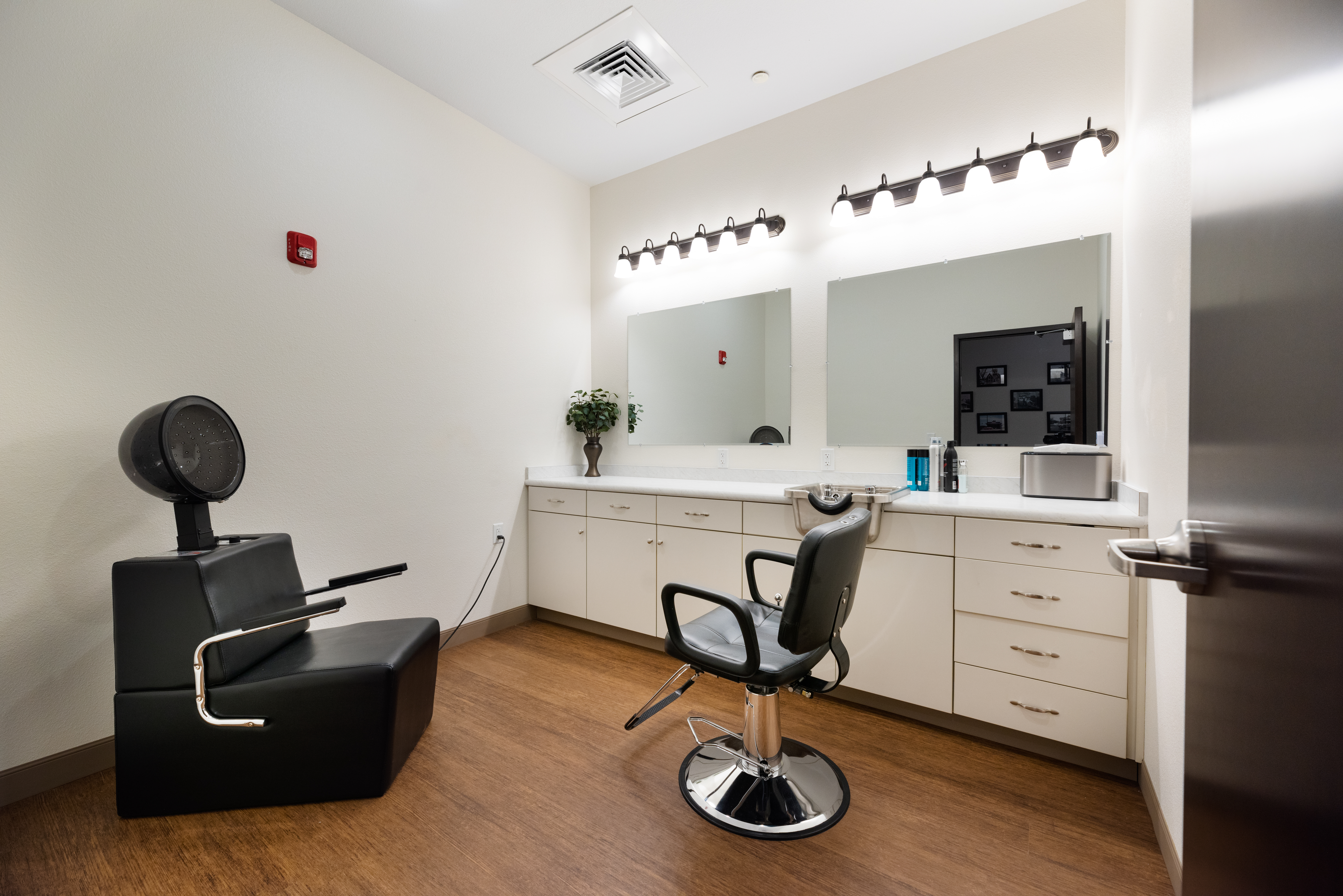 Salon