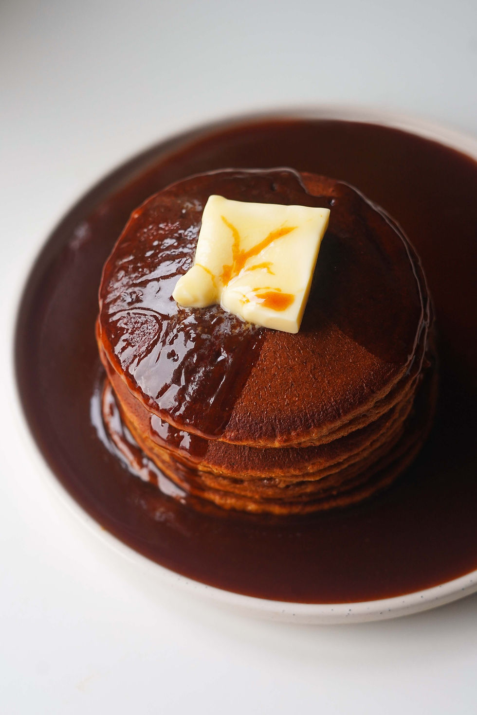 STICKY TOFFEE AMERICAN PANCAKES