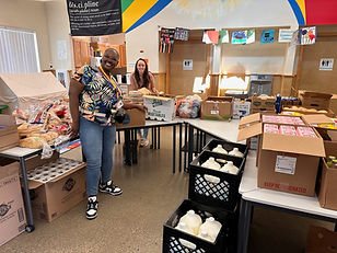 Creekside_Food Distribution_Courtney and Kayla.jpg