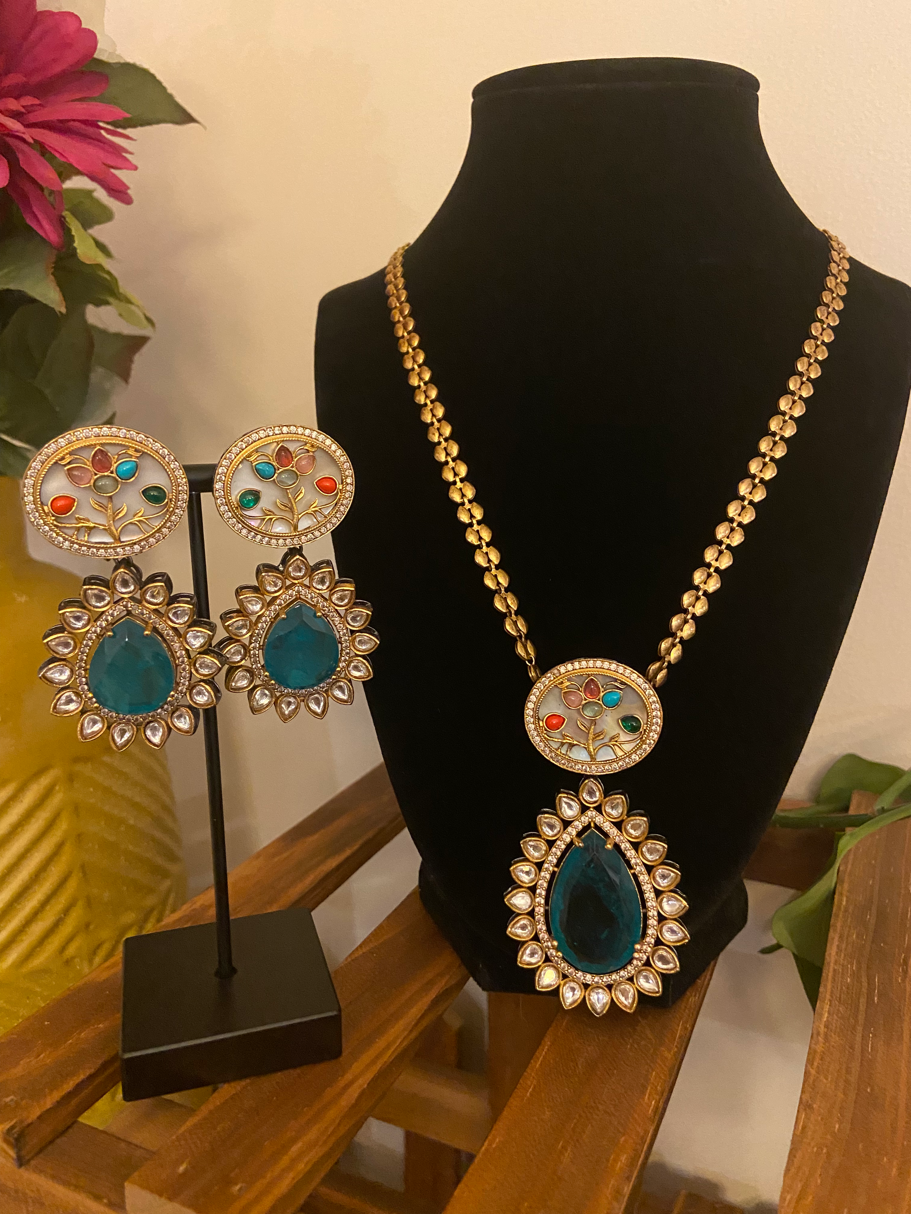 Doublet Stone Necklace with earrings 