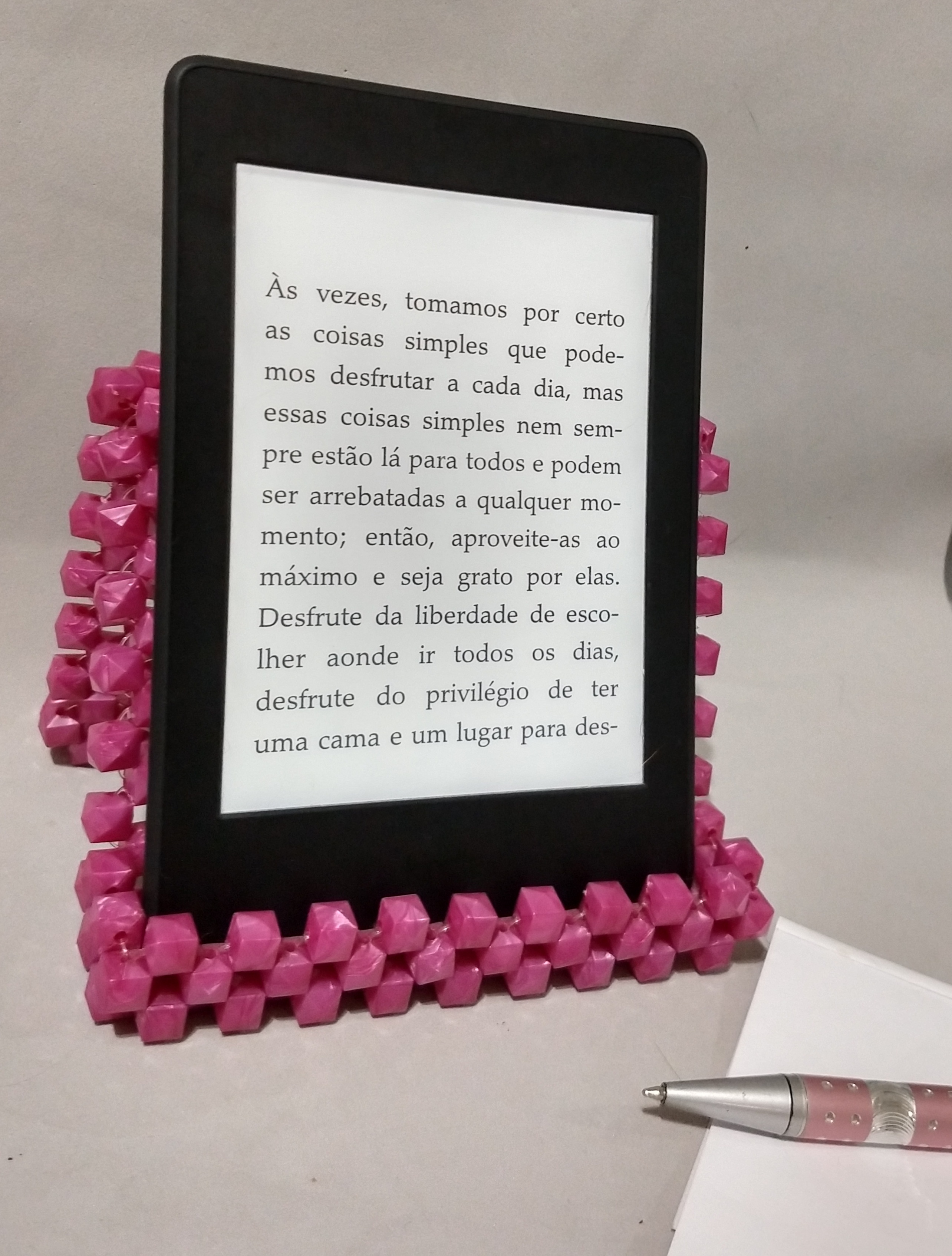 CURSO DE PORTA TABLET EM PEDRARIAS