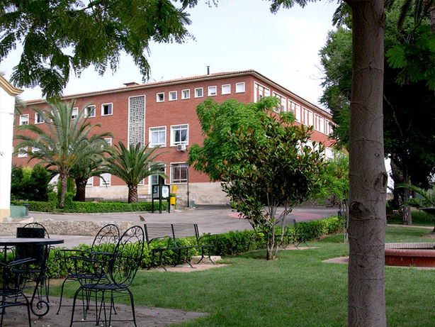 SalesianosGodelleta_EdificioPrincipal1.jpeg