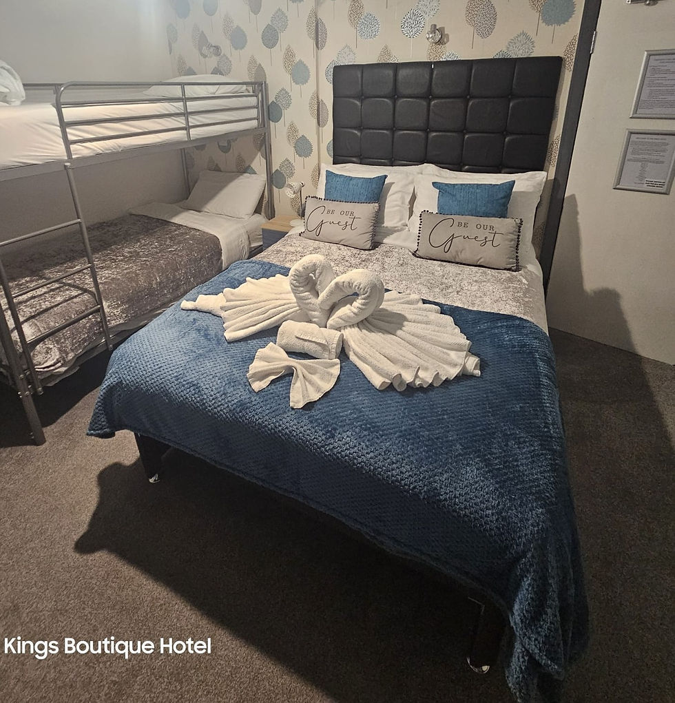Deluxe Double Bed & Bunkbed