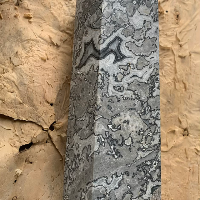 Grey Lace Agate Tower