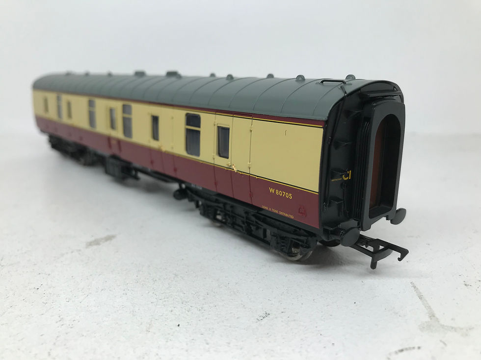 Thumbnail: BACHMANN OO GAUGE 39-177D BR Mk1 FULL BRAKE BG CRIMSON & CREAM COACH