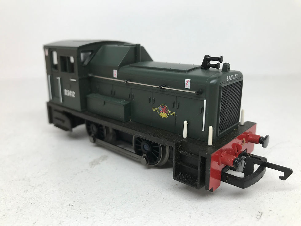 Thumbnail: HORNBY OO GAUGE R2188 BR GREEN CLASS 06 BARCLAY DIESEL LOCOMOTIVE