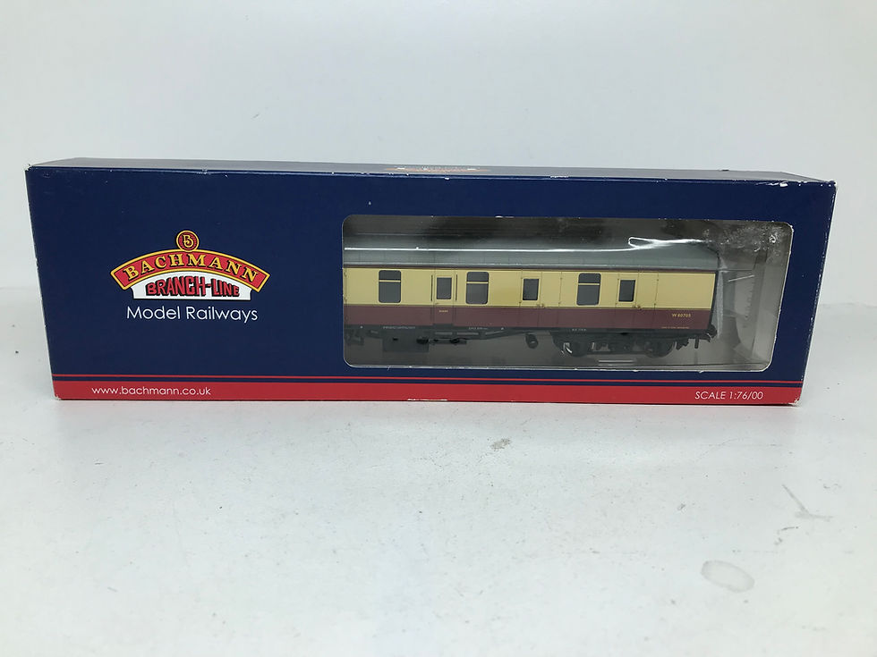 Thumbnail: BACHMANN OO GAUGE 39-177D BR Mk1 FULL BRAKE BG CRIMSON & CREAM COACH