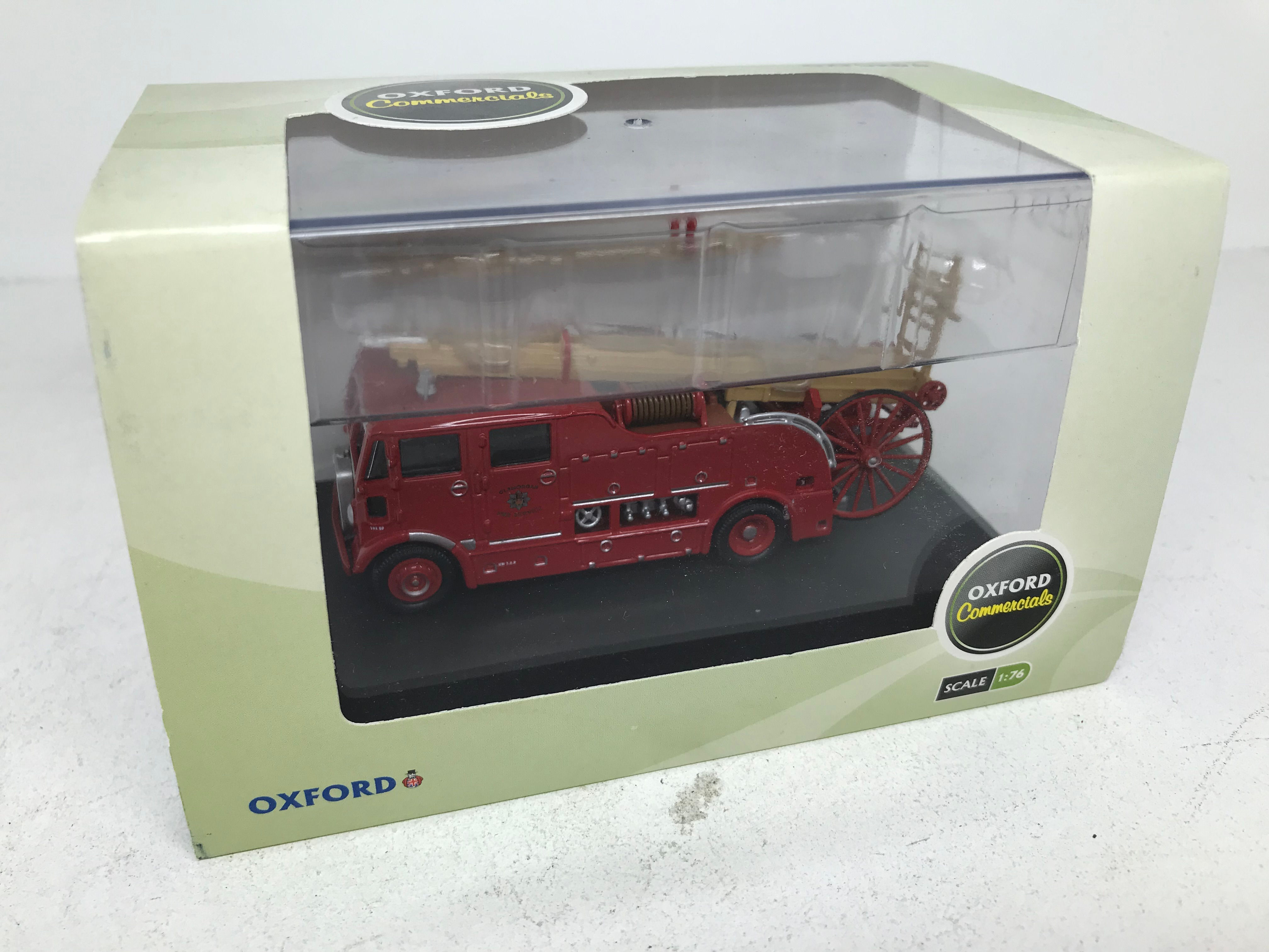 OXFORD 1:76 SCALE OO GAUGE 76REG004 GLAMORGAN  FIRE ENGINE