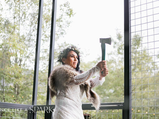 Wedding Cocktail Hour Ideas |           6 Cocktail Hour Games and Ice Breakers For Your Guests