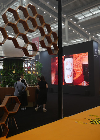 florian valmont - vaponaute shenzhen