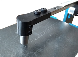 fixed probe for increasing load scratch