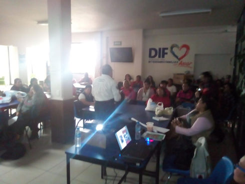 PC capacita a 40 maestras en instalacionesdel DIF municipal de Texmelucan