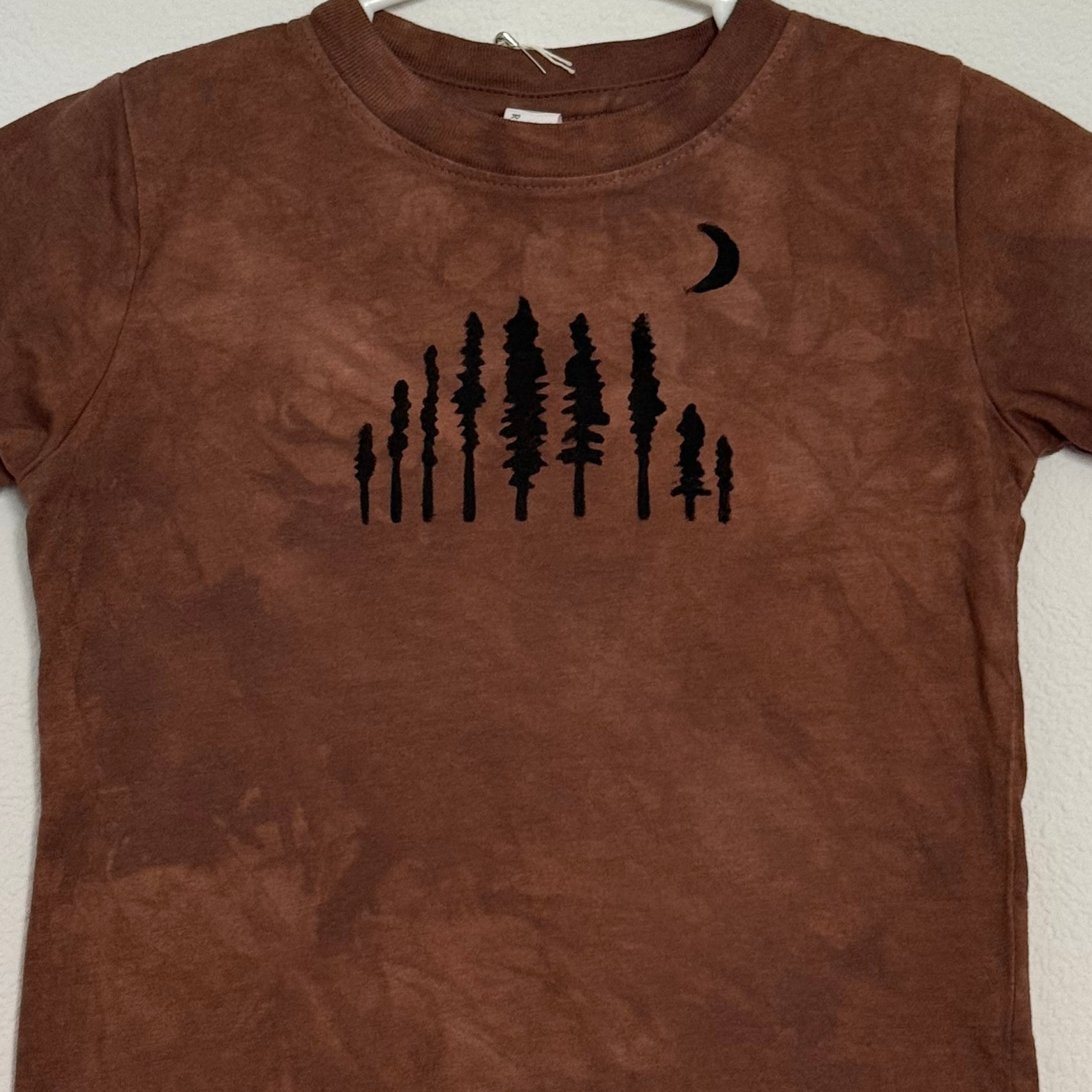 ‘Forest Moon’ Youth Tee in ‘Redwood’