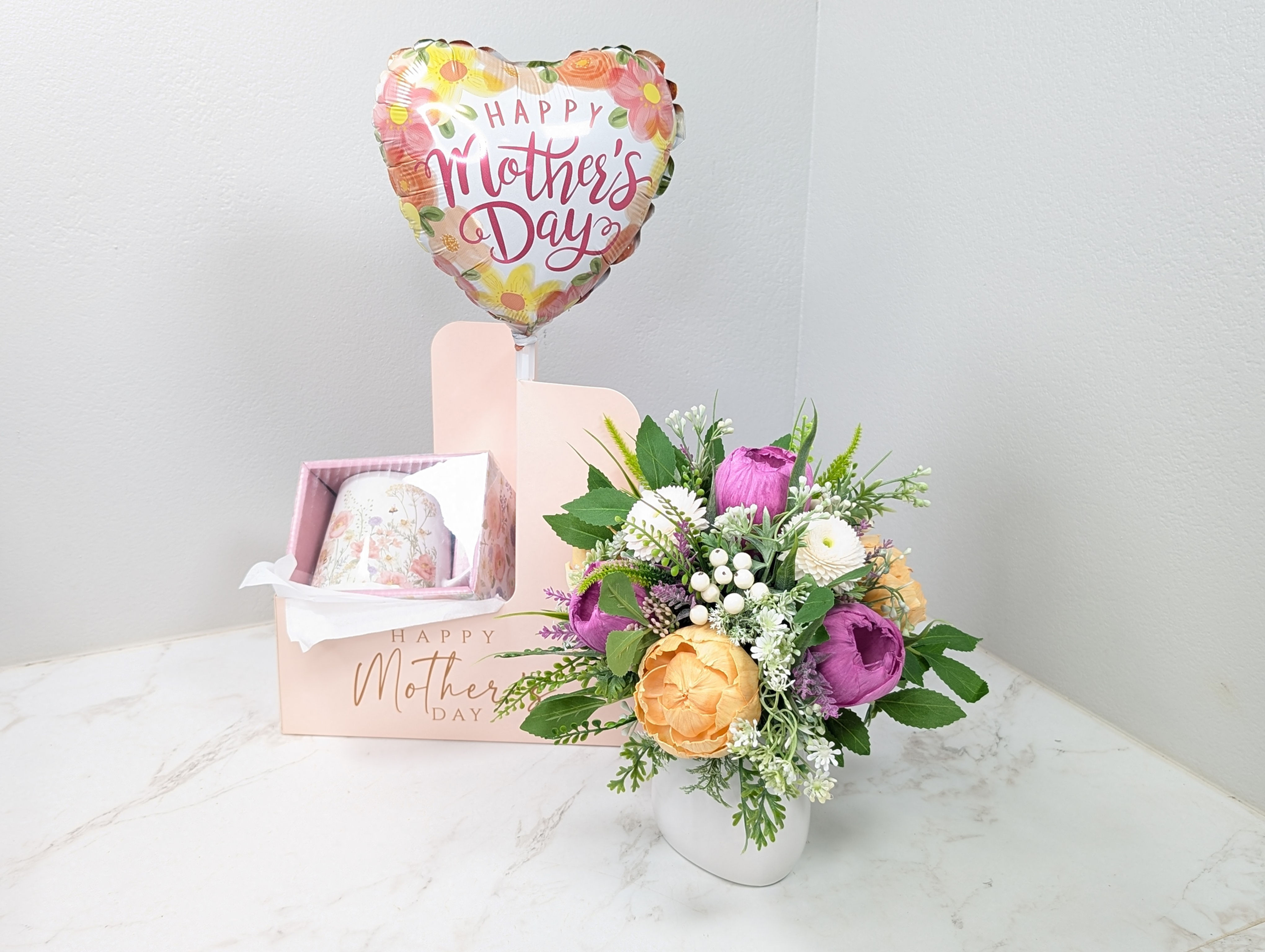 Complete Mother's Day Gift Set (flowers included)