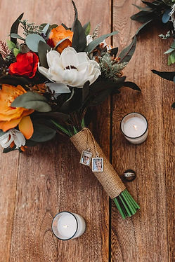 Sola Flower Obsessions custom made wooden flower - bouquet with photo frame