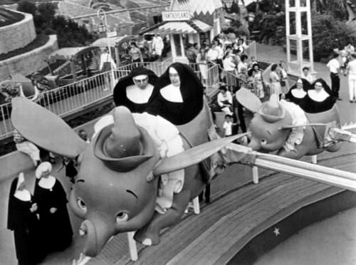 Sisters-in-Disneyland.gif