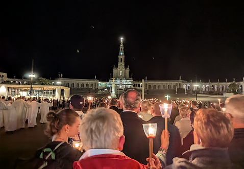 Fatima procession.png