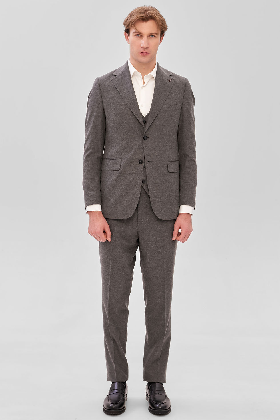 Прев'ю: Чоловічий костюм-трійка з тканини з ефектом войлоку