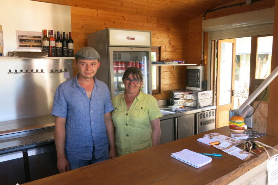 Nouveau à Gramat : il propose des burgers maison et des frites à la graisse de bœuf