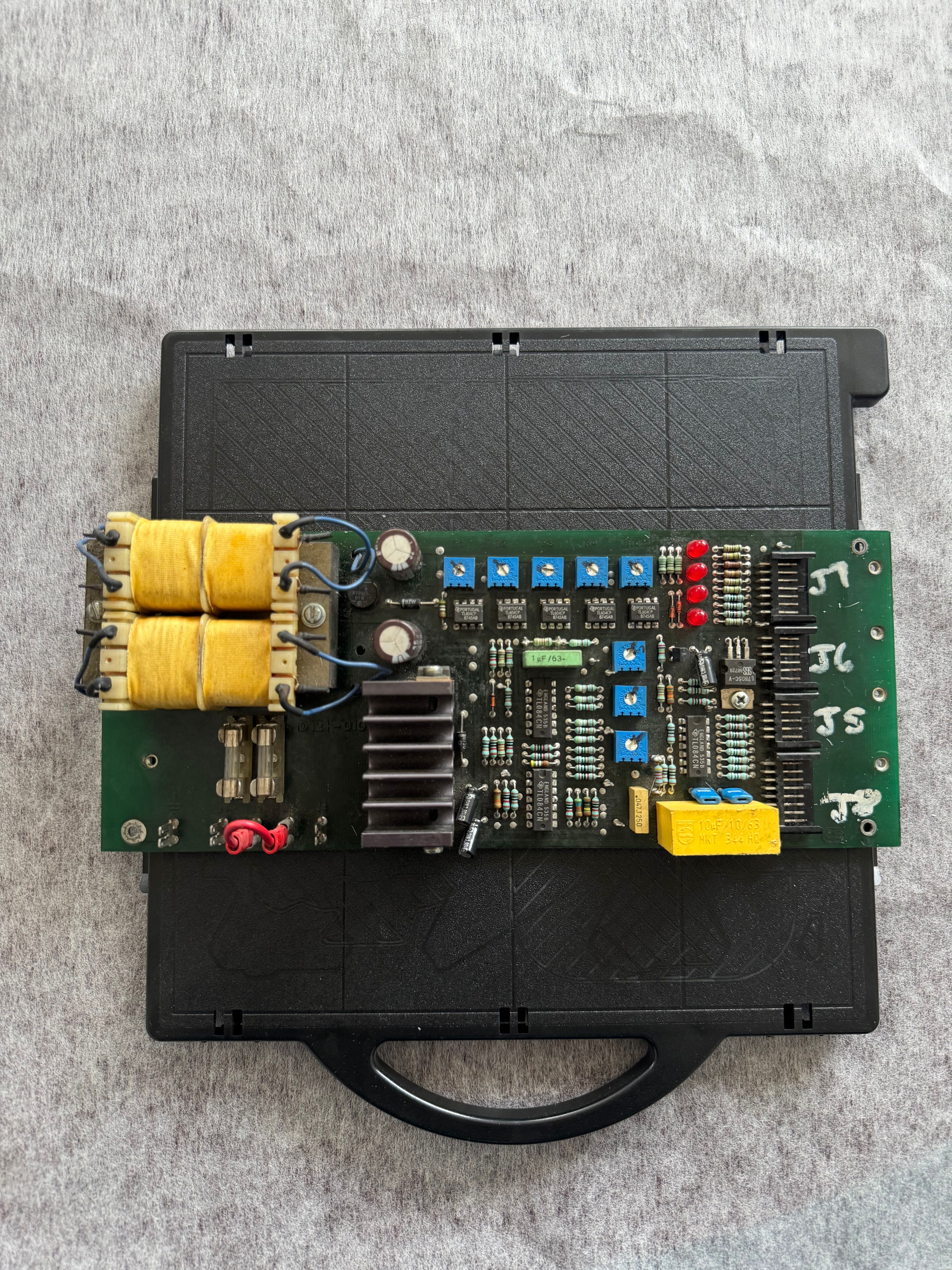 Moog D121-010-A001 Servo Valve Controller
