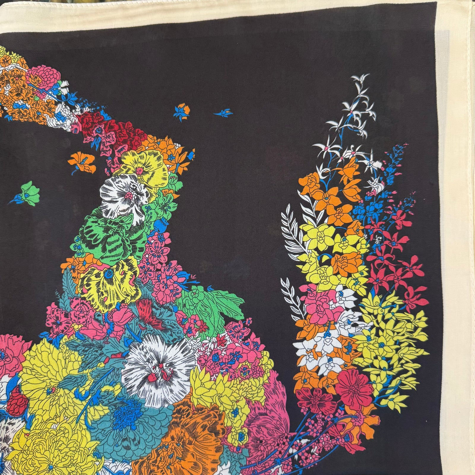 Flower horse black scarf