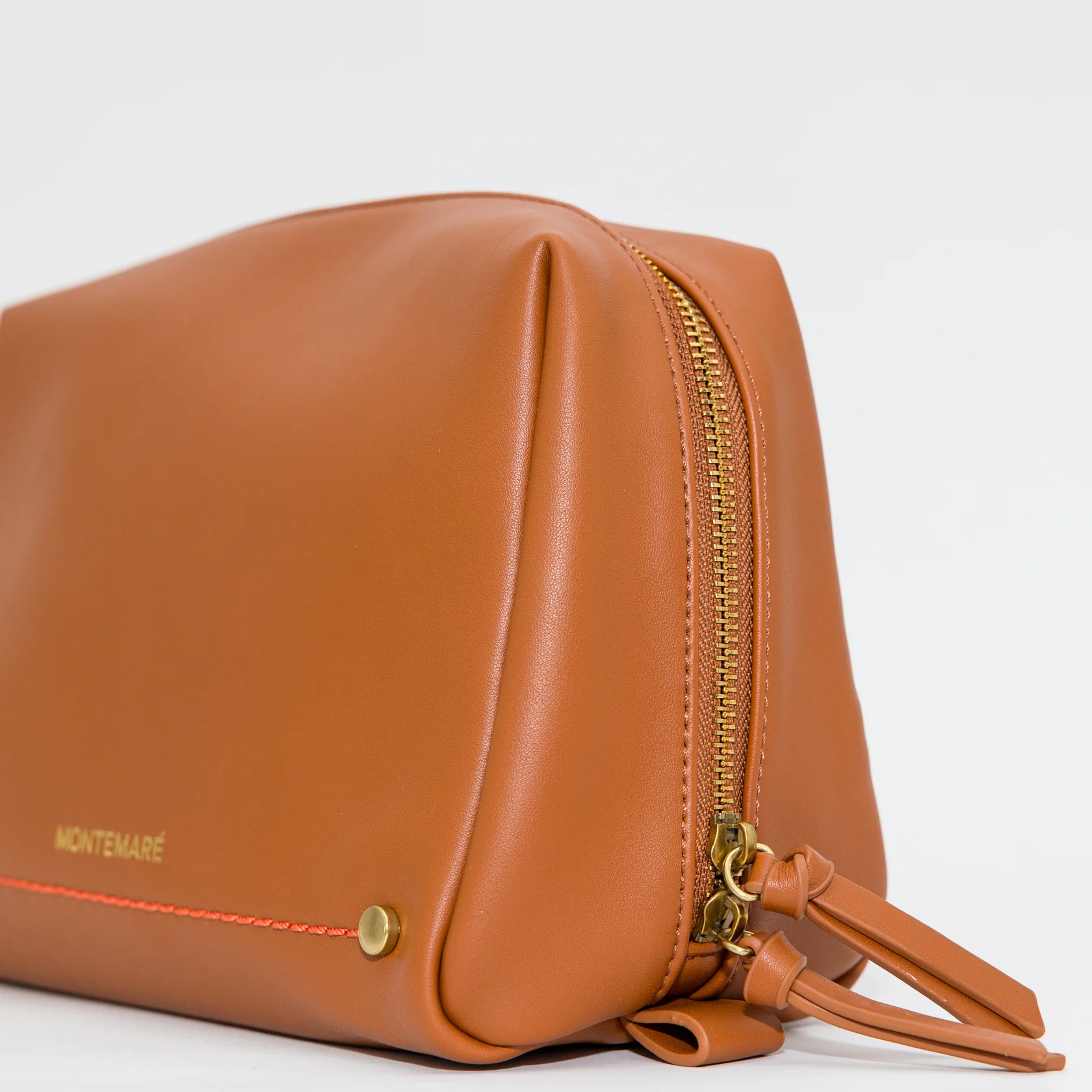 Standing Toiletry Case Cognac