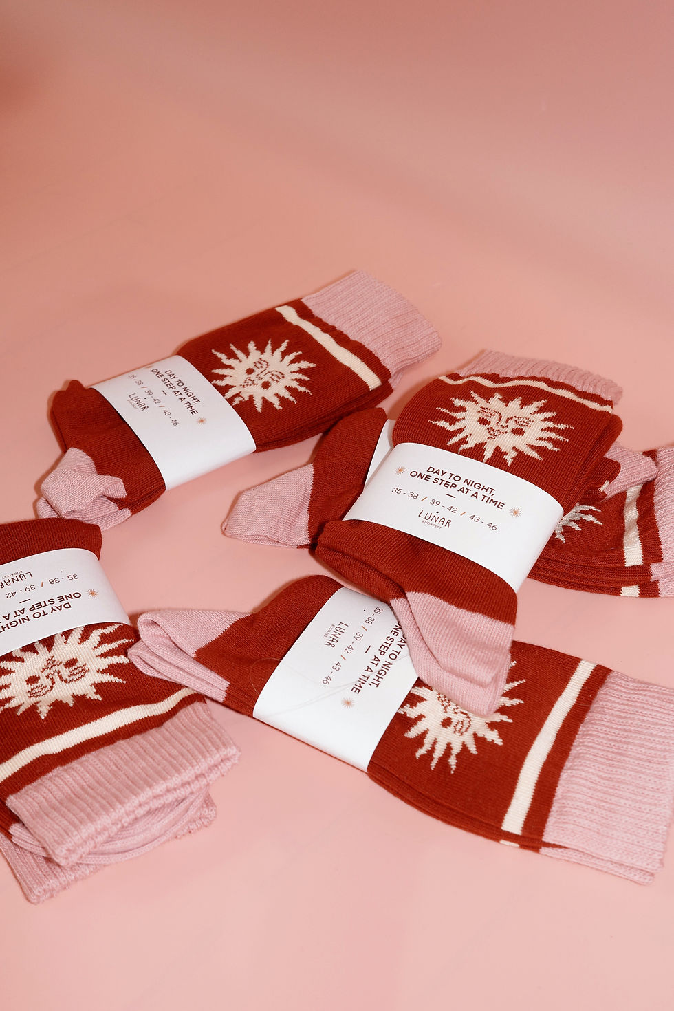 Indexkép: Solaris & Selene socks / Ruby