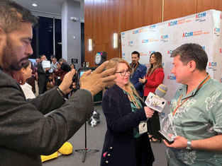 “Uniendo Culturas a Través de la Narrativa”