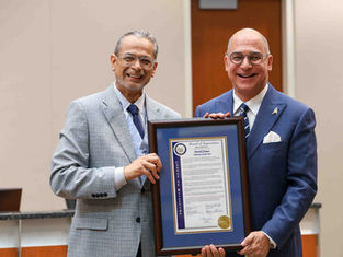 Patrick Evans, reconocido como Voluntario del Año del Cuarto Distrito