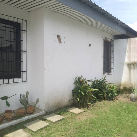 VILLA BASSE 5 PIECES - EN LOCATION - COTE D'IVOIRE - COCODY ANGRE 22 EME - 500 MILLES FCFA