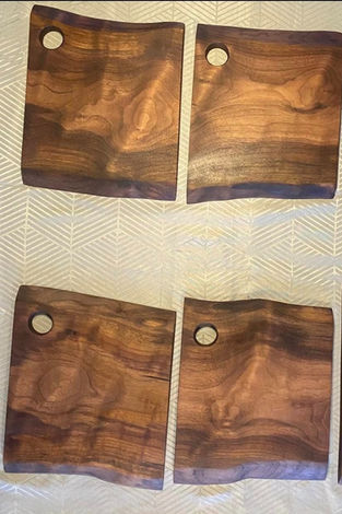 Skærebrætter i amerikansk valnød.