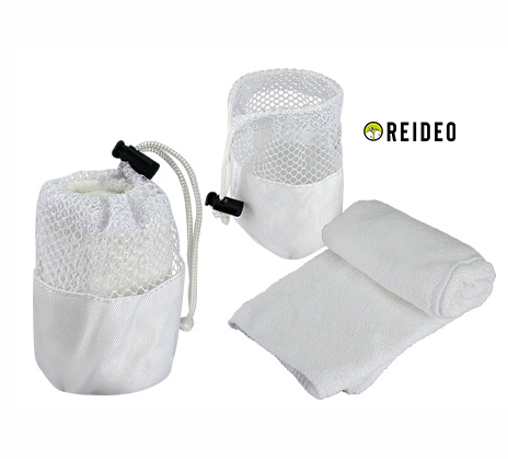 Toalla facial en tela Microfibra para Sublimación. Presentación dentro de bolsito de poliéster con malla.