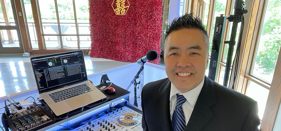Columbus Wedding Show DJ Logo