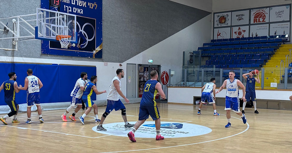 האריות (בכחול) נגד סיאסטה (בלבן)