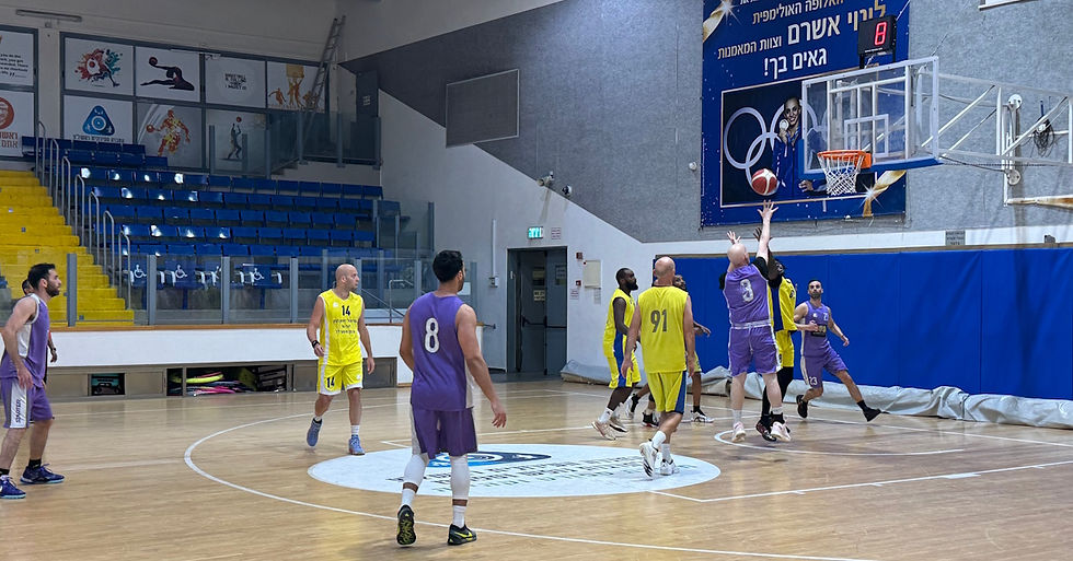 זקני הספורטכיף (בסגול) מול גפן ראשון (בצהוב)