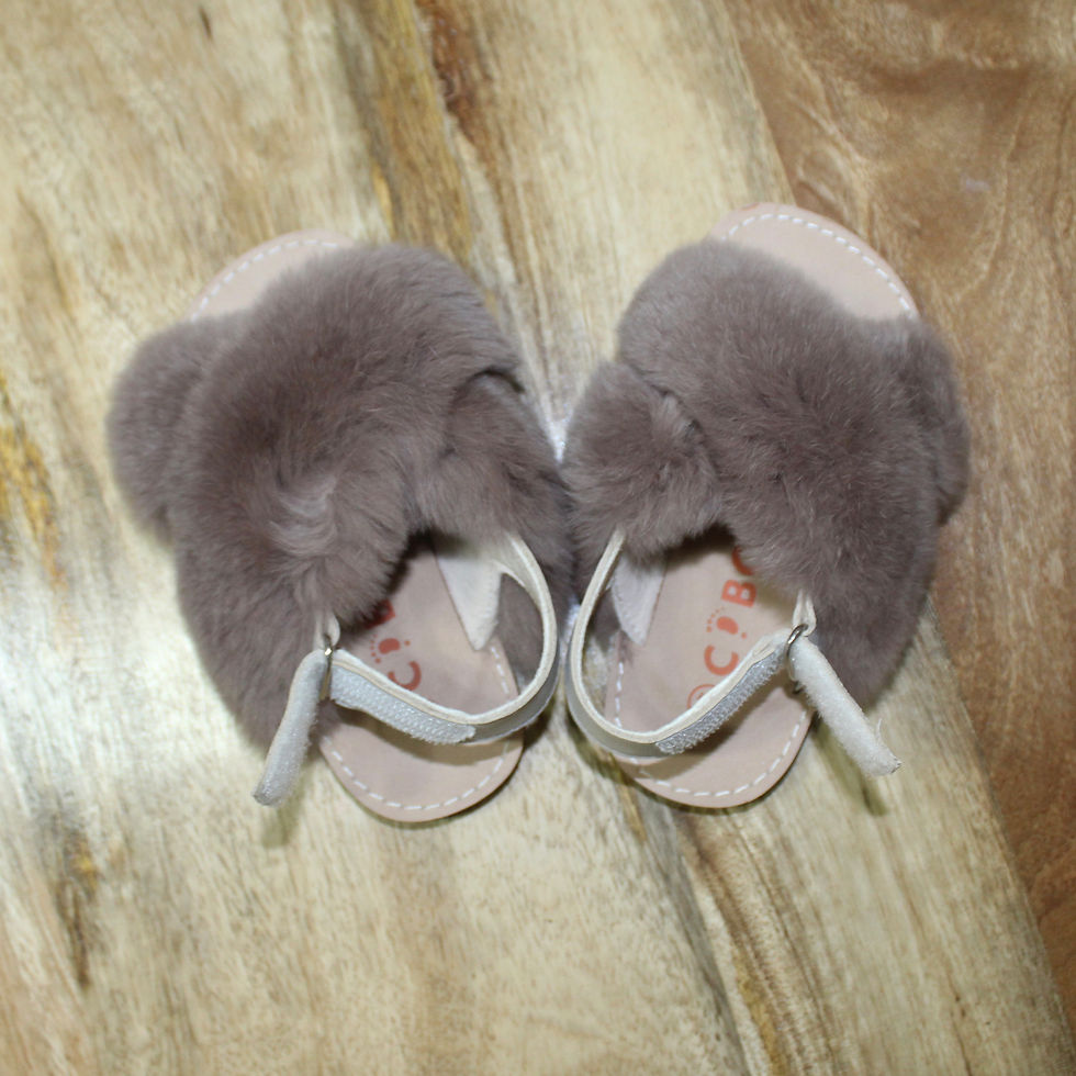 Thumbnail: Fur Sandal Toddler Size US 8