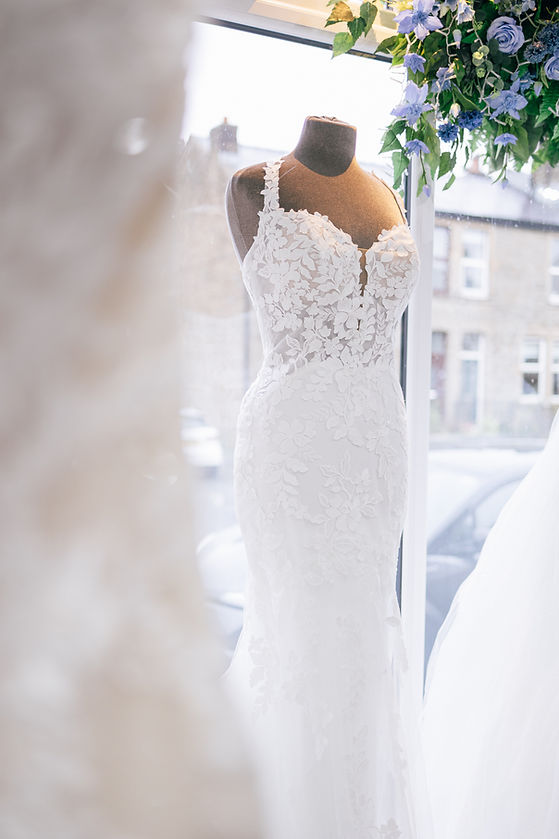 LoveStoryBridal-MattHerringtonPhotography-167.jpg