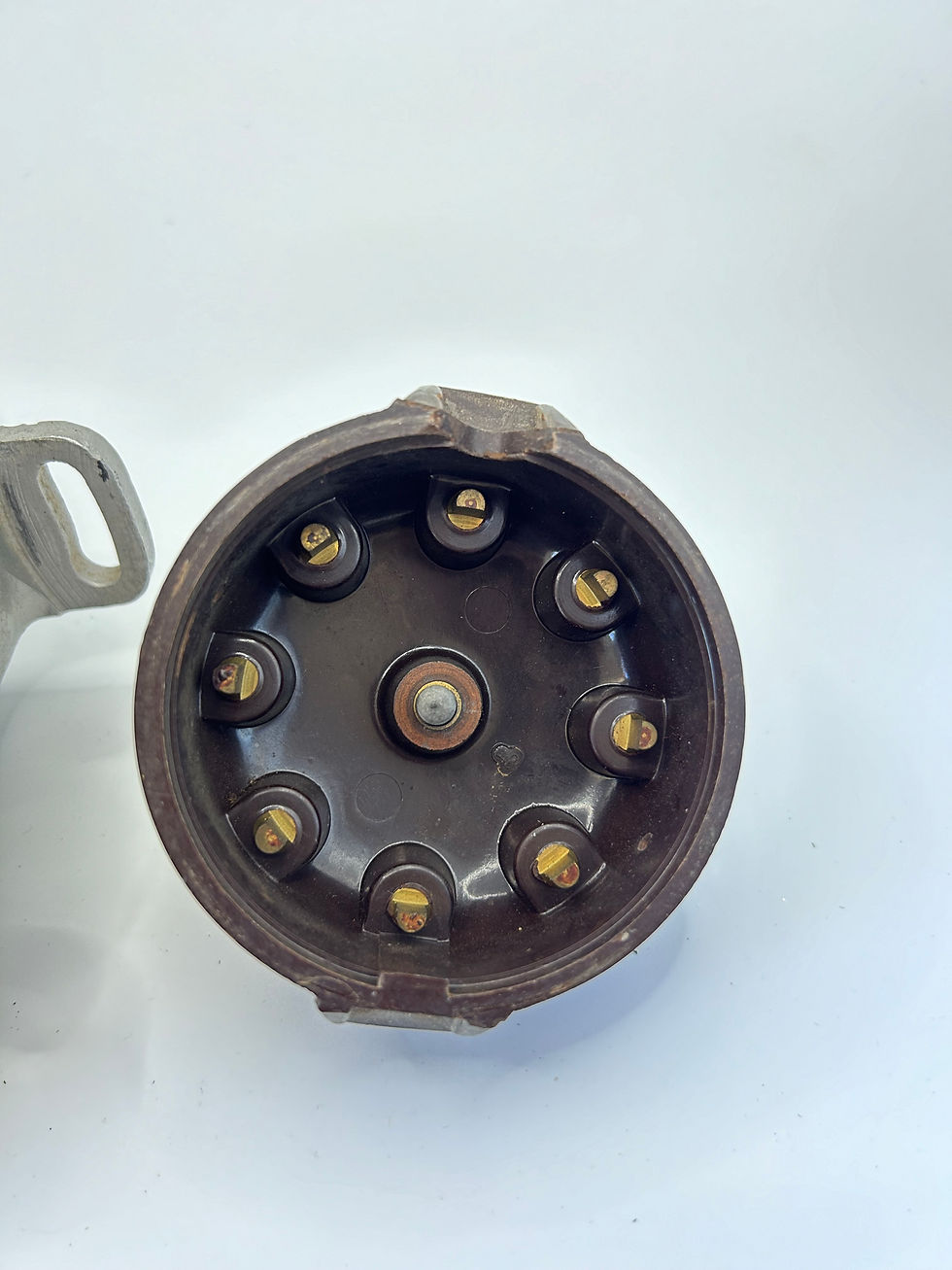 Thumbnail: Delco 8 cylinder distributor