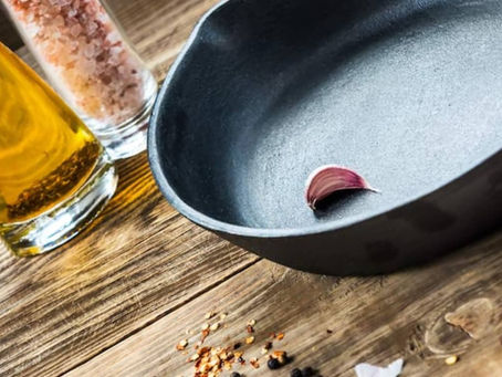 What Oil Is Best to Season a Pan?