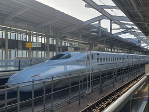 De snelle trein in Japan, de Shinkansen