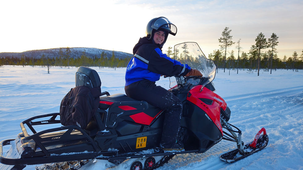 Sneeuwscootersafari in Fins Lapland