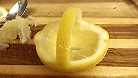 food decorating / lemon garnishing