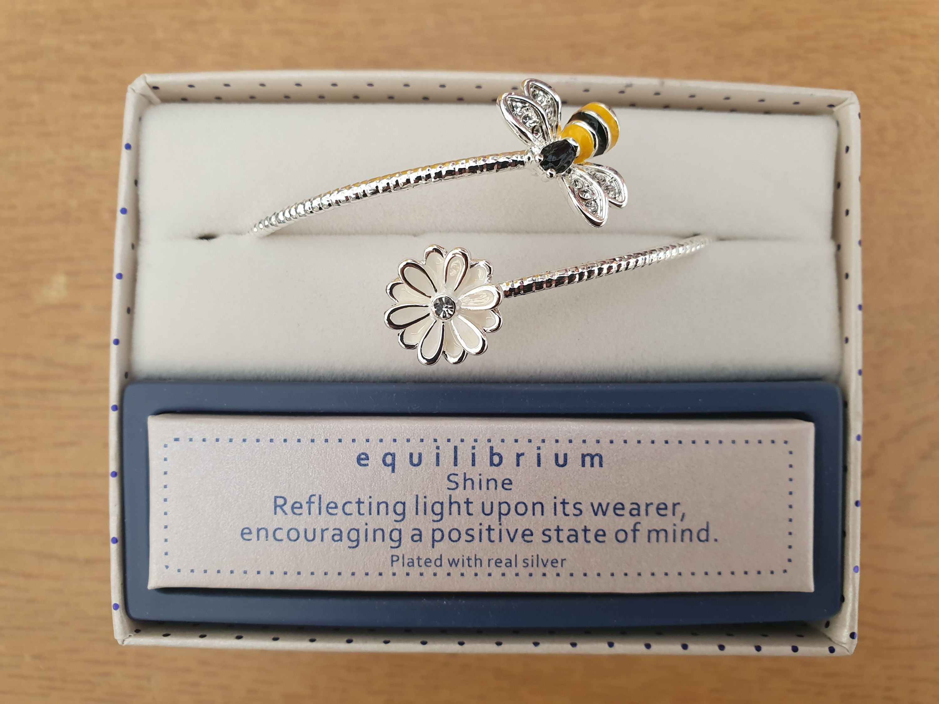 Equilibrium Bee and White Daisy Bangle