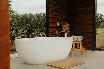 Outdoor bath2.jpg