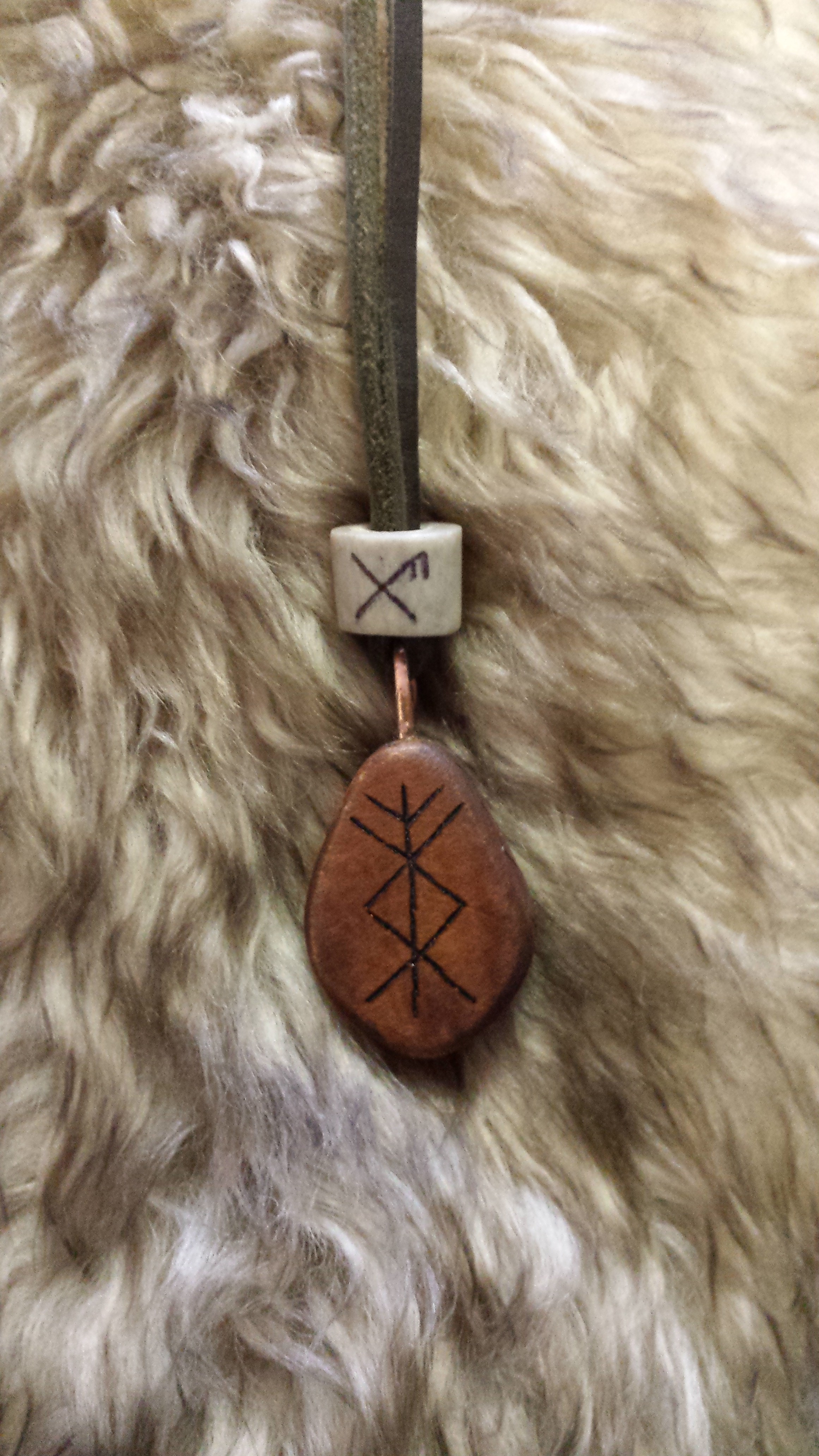 Wooden Bindrune